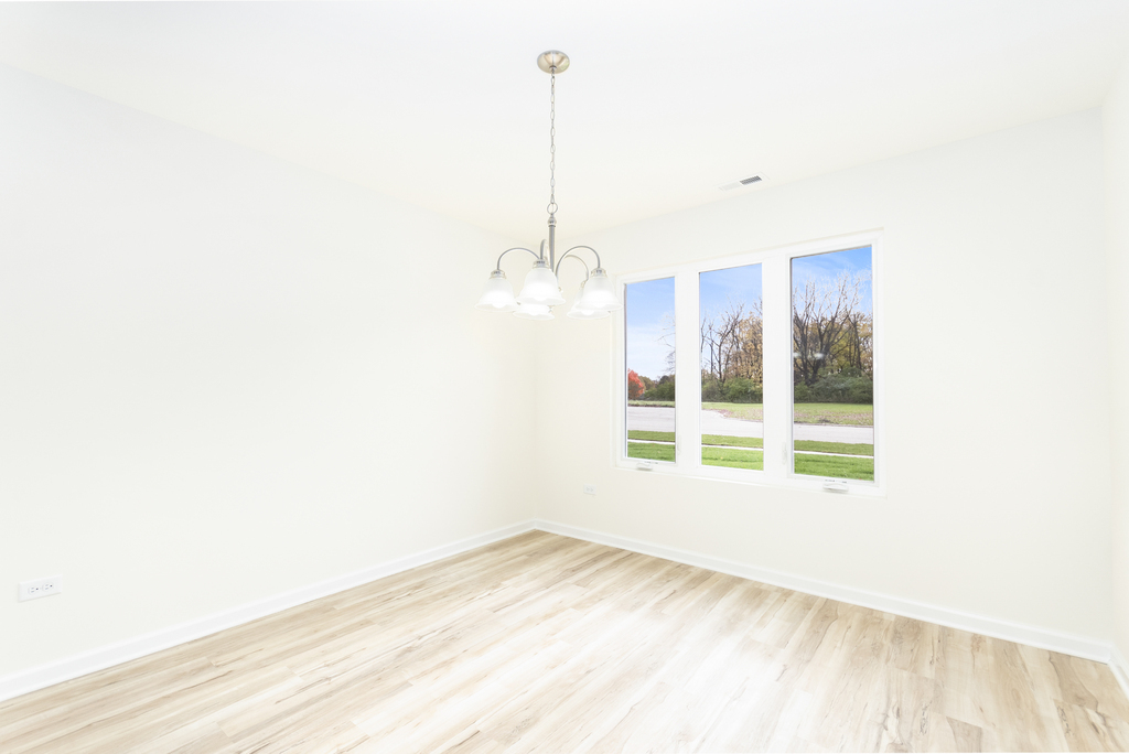 5540 Hearthside Drive Bourbonnais, IL 60914 - Photo 2 of 16