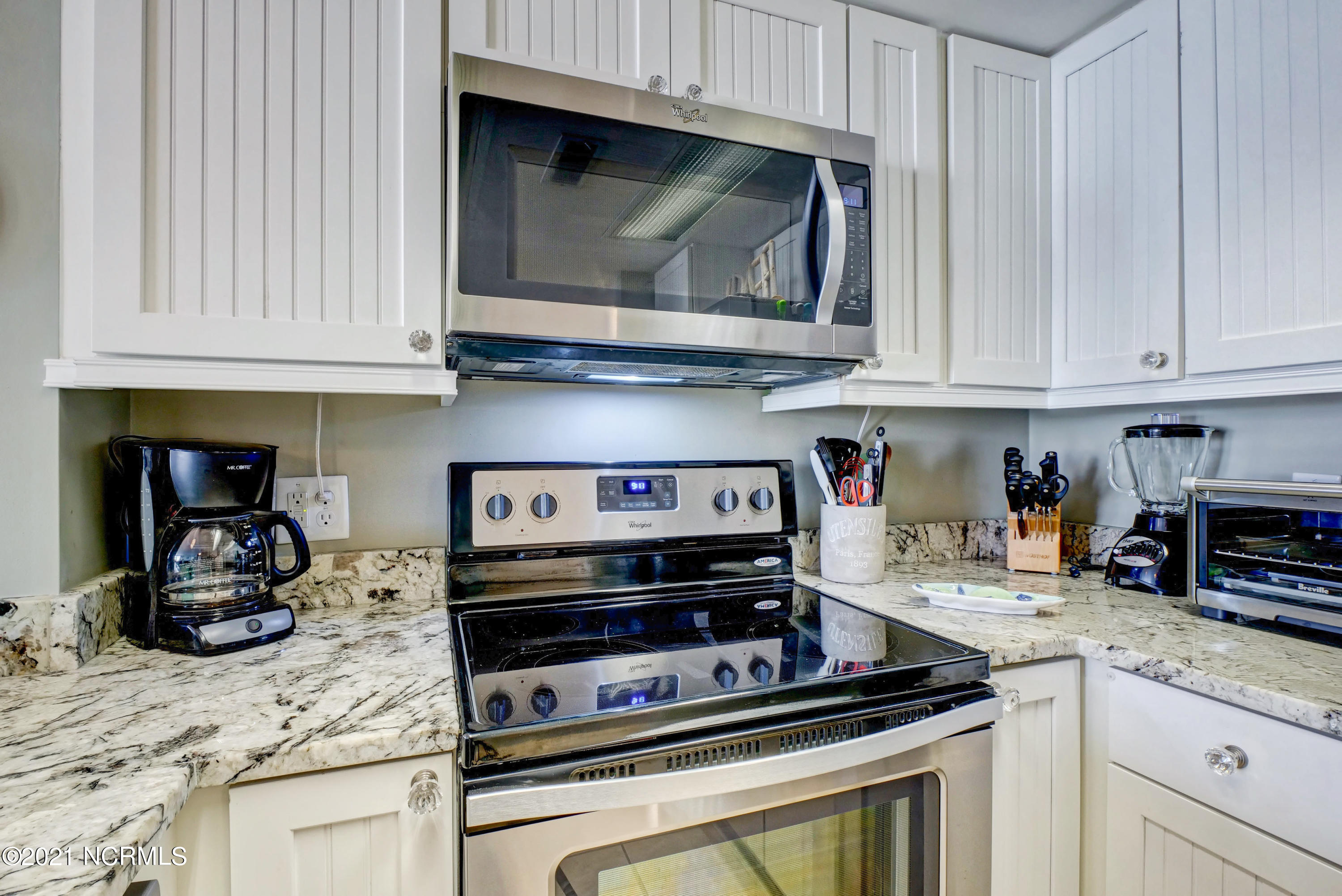 2000 New River Inlet Road, Unit 3502 North Topsail Beach, NC 28460 - Photo 7 of 36 063_p6222961_2_3_4_5_6_7