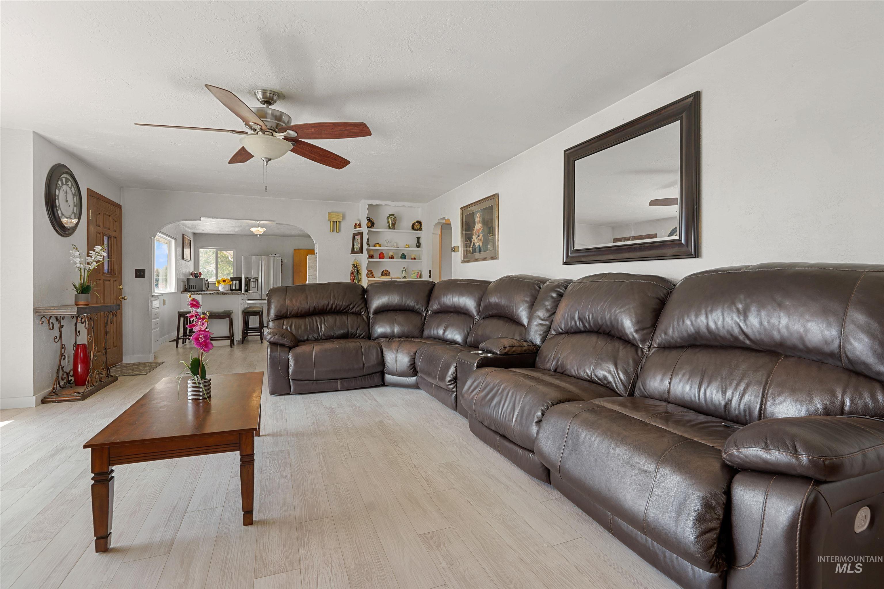 1520 R Street Heyburn, ID 83336 - Photo 3 of 25