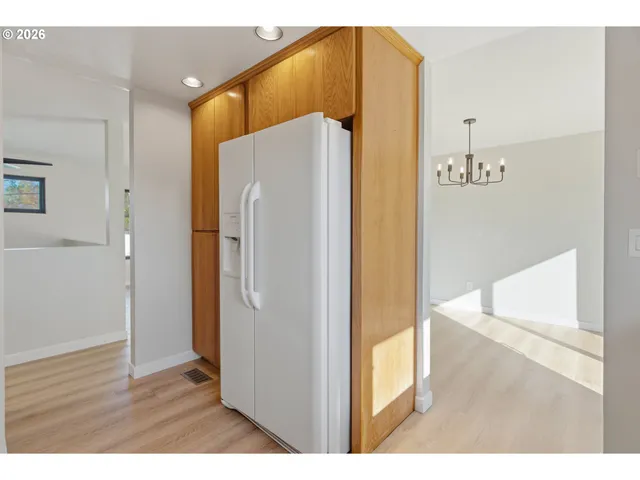 $565,000 | 6830 Glen Echo Avenue, Gladstone, OR 97027