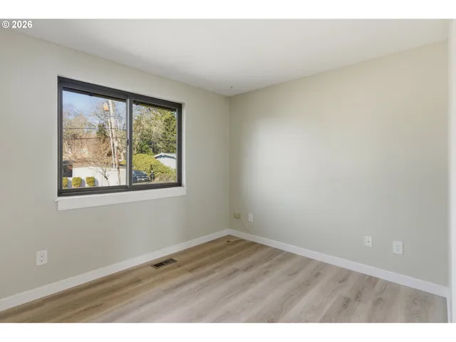 $565,000 | 6830 Glen Echo Avenue, Gladstone, OR 97027