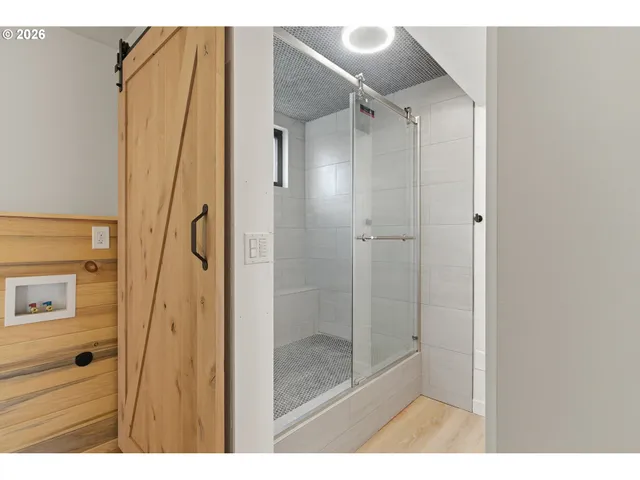 $565,000 | 6830 Glen Echo Avenue, Gladstone, OR 97027