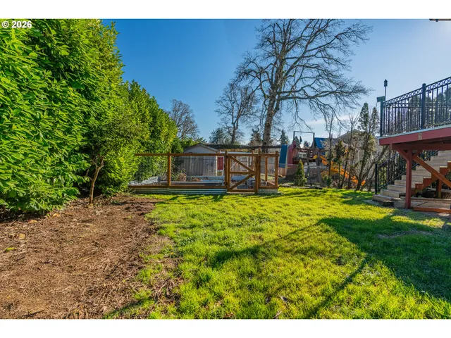 $565,000 | 6830 Glen Echo Avenue, Gladstone, OR 97027