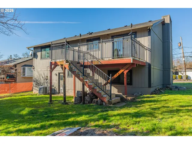 $565,000 | 6830 Glen Echo Avenue, Gladstone, OR 97027