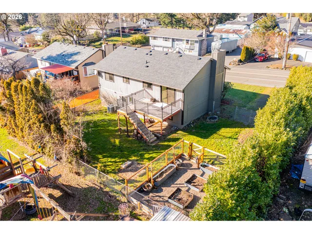 $565,000 | 6830 Glen Echo Avenue, Gladstone, OR 97027