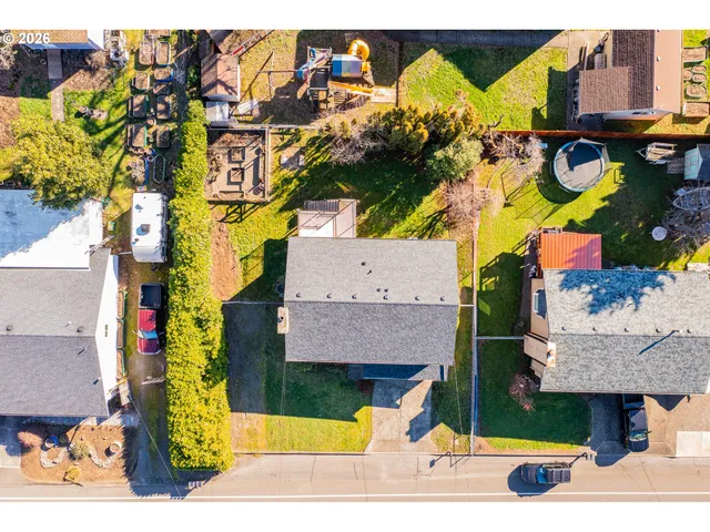 $565,000 | 6830 Glen Echo Avenue, Gladstone, OR 97027