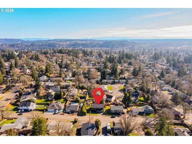 $565,000 | 6830 Glen Echo Avenue, Gladstone, OR 97027