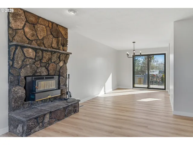 $565,000 | 6830 Glen Echo Avenue, Gladstone, OR 97027