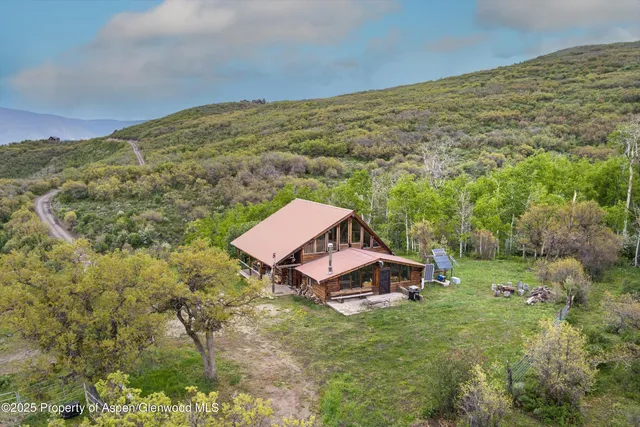 $2,400,000 | 3714 Bear Ridge Road, Basalt, CO 81621