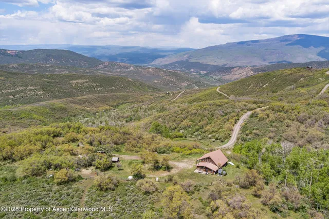 $2,400,000 | 3714 Bear Ridge Road, Basalt, CO 81621