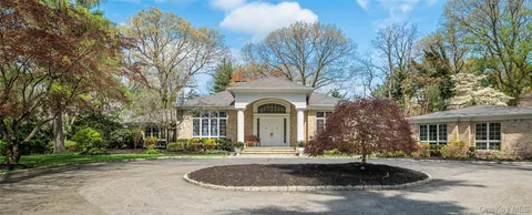 $3,499,999 | 1095 Pine Valley Road, Oyster Bay, NY 11771
