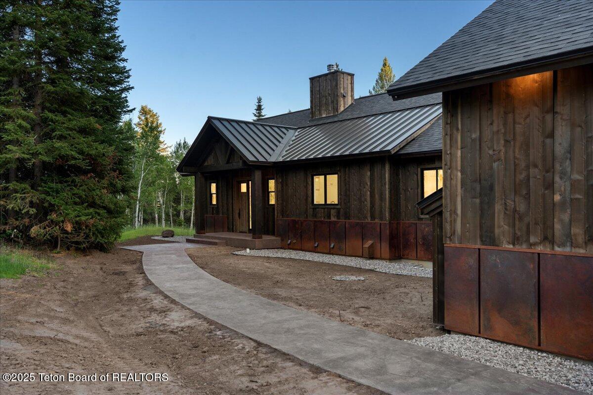 5727 Forest Ridge Road Victor, ID 83455 - Photo 3 of 77 70-5727 Forest Ridge-69