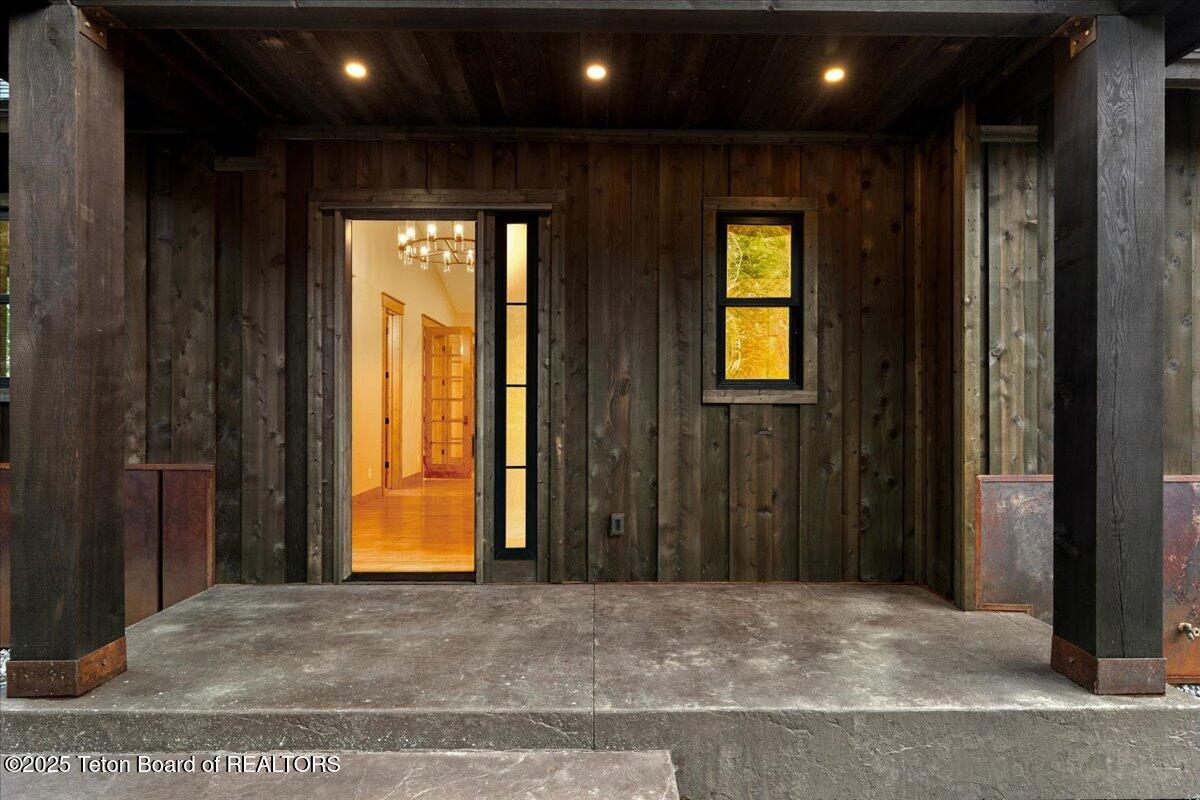 5727 Forest Ridge Road Victor, ID 83455 - Photo 5 of 77 72-5727 Forest Ridge-71