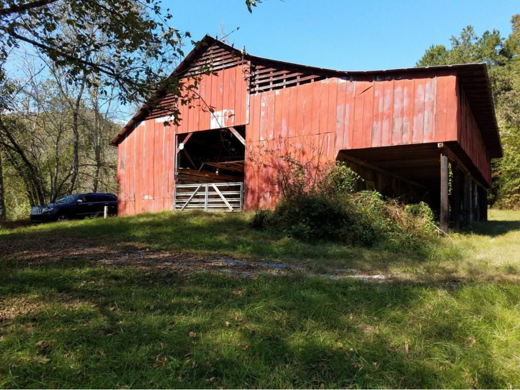 3643 Roberts Road Sneedville, TN 37869 - Photo 3 of 36 Photo 3