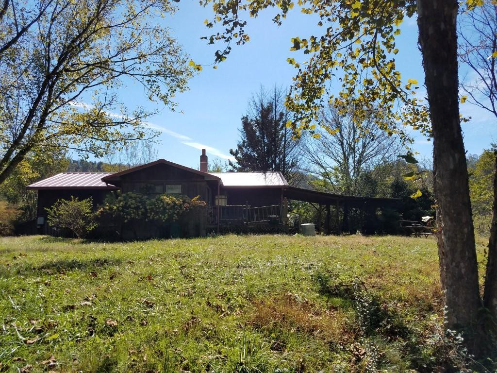 3643 Roberts Road Sneedville, TN 37869 - Photo 25 of 36 HOUSE EXTERIOR