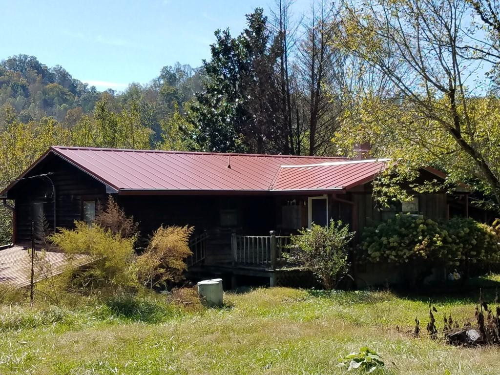 3643 Roberts Road Sneedville, TN 37869 - Photo 26 of 36 HOUSE YARD