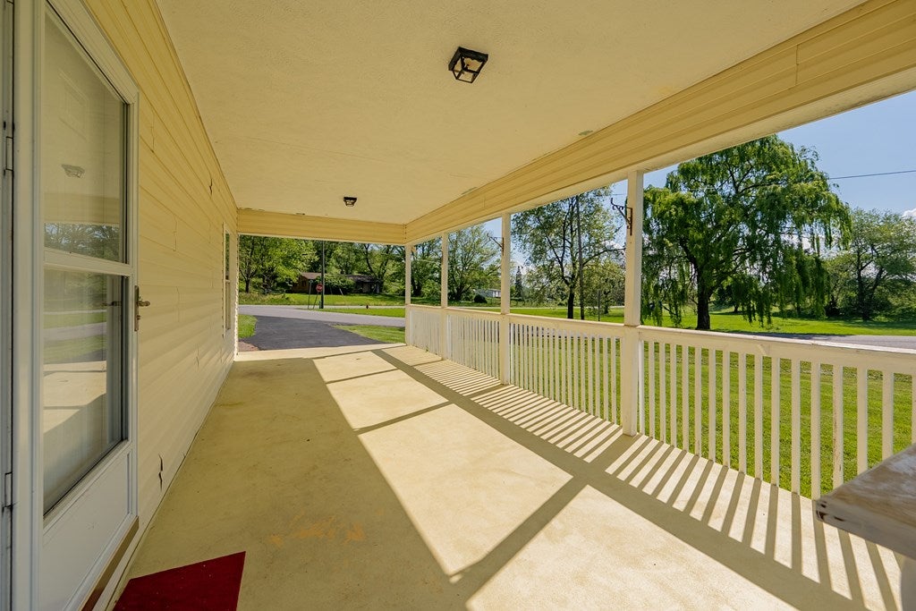 105 Sunny Road Max Meadows, VA 24360 - Photo 38 of 54 Gallery Image 38