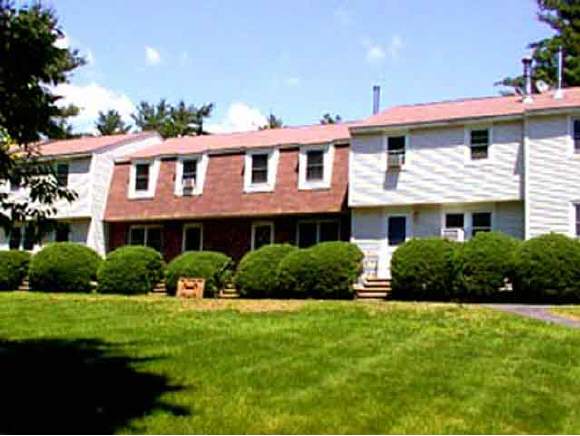 3 Olde Country Village Road, Unit 3 Londonderry, NH 03053 - Photo 1 of 1 Gallery Image 1
