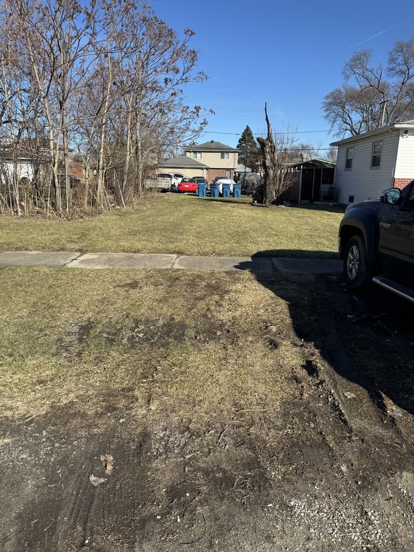 14423 Davis Avenue Harvey, IL 60426 - Photo 3 of 5