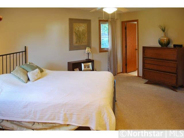 4651 Chandler Road Shoreview, MN 55126 - Photo 7 of 13 Gallery Image 7