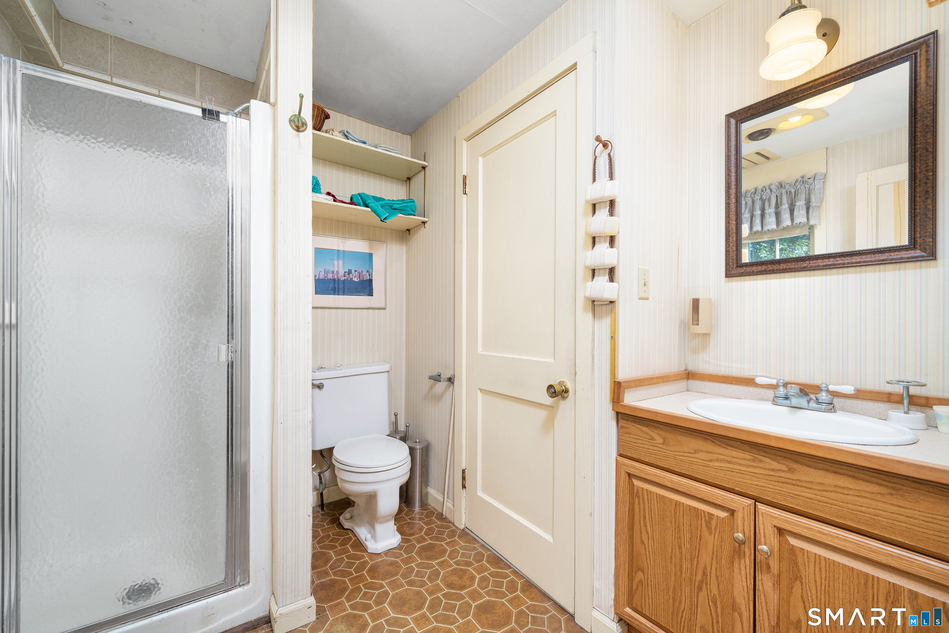 29 South Main Street Windsor Locks, CT 06096 - Photo 19 of 34