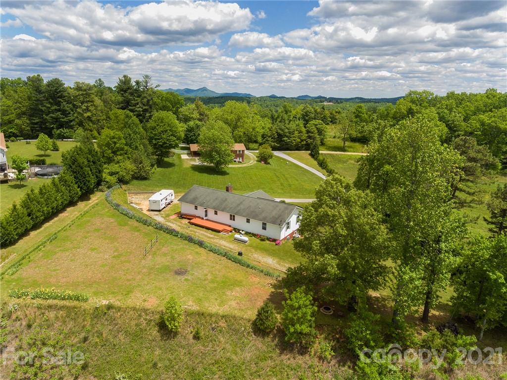 116 Kay Road Flat Rock, NC 28731 - Photo 34 of 36 a view of a city