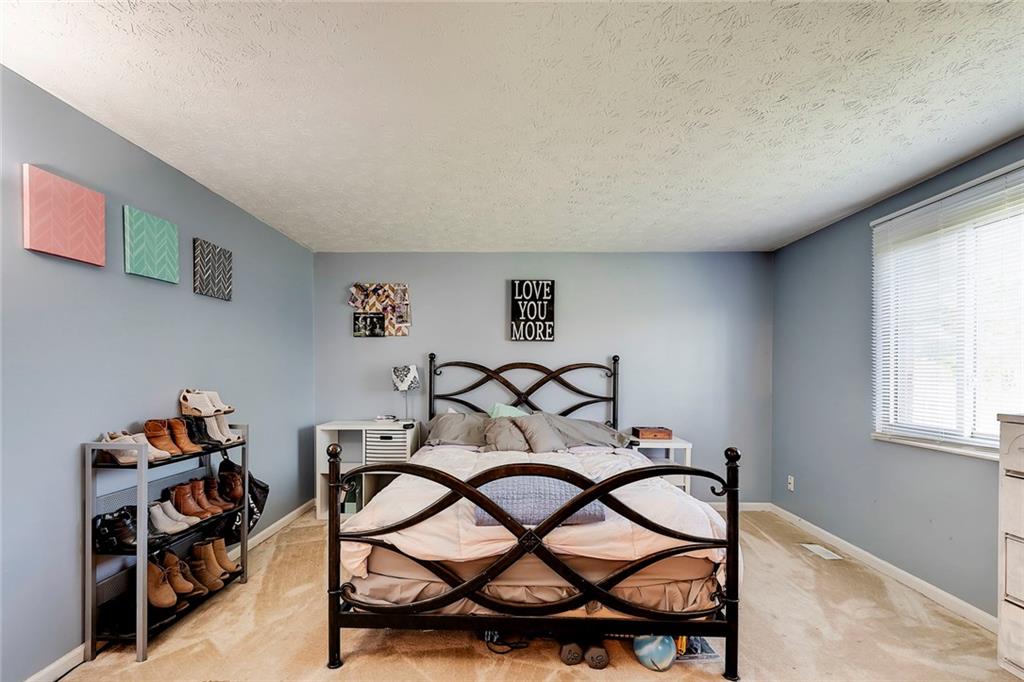 826 West Stop 11 Road Indianapolis, IN 46217 - Photo 17 of 27 Gallery Image 17