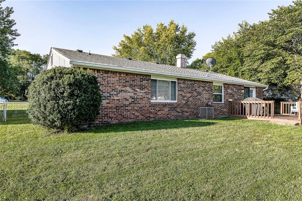 826 West Stop 11 Road Indianapolis, IN 46217 - Photo 22 of 27 Gallery Image 22