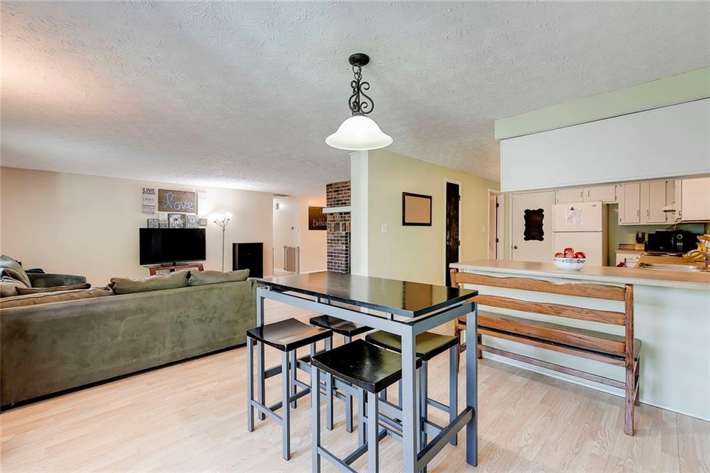826 West Stop 11 Road Indianapolis, IN 46217 - Photo 10 of 27 Gallery Image 10