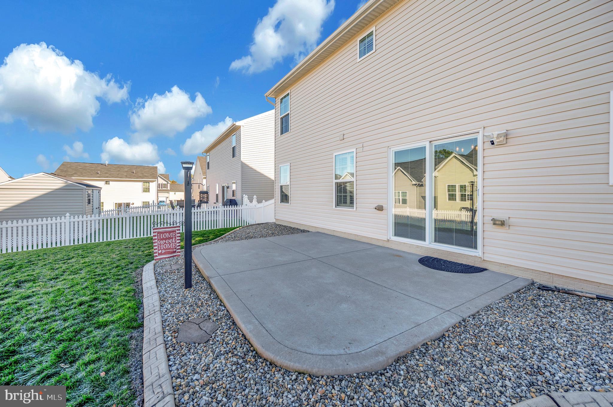 9530 Fall Haven Road Fredericksburg, VA 22407 - Photo 15 of 46 Rear patio