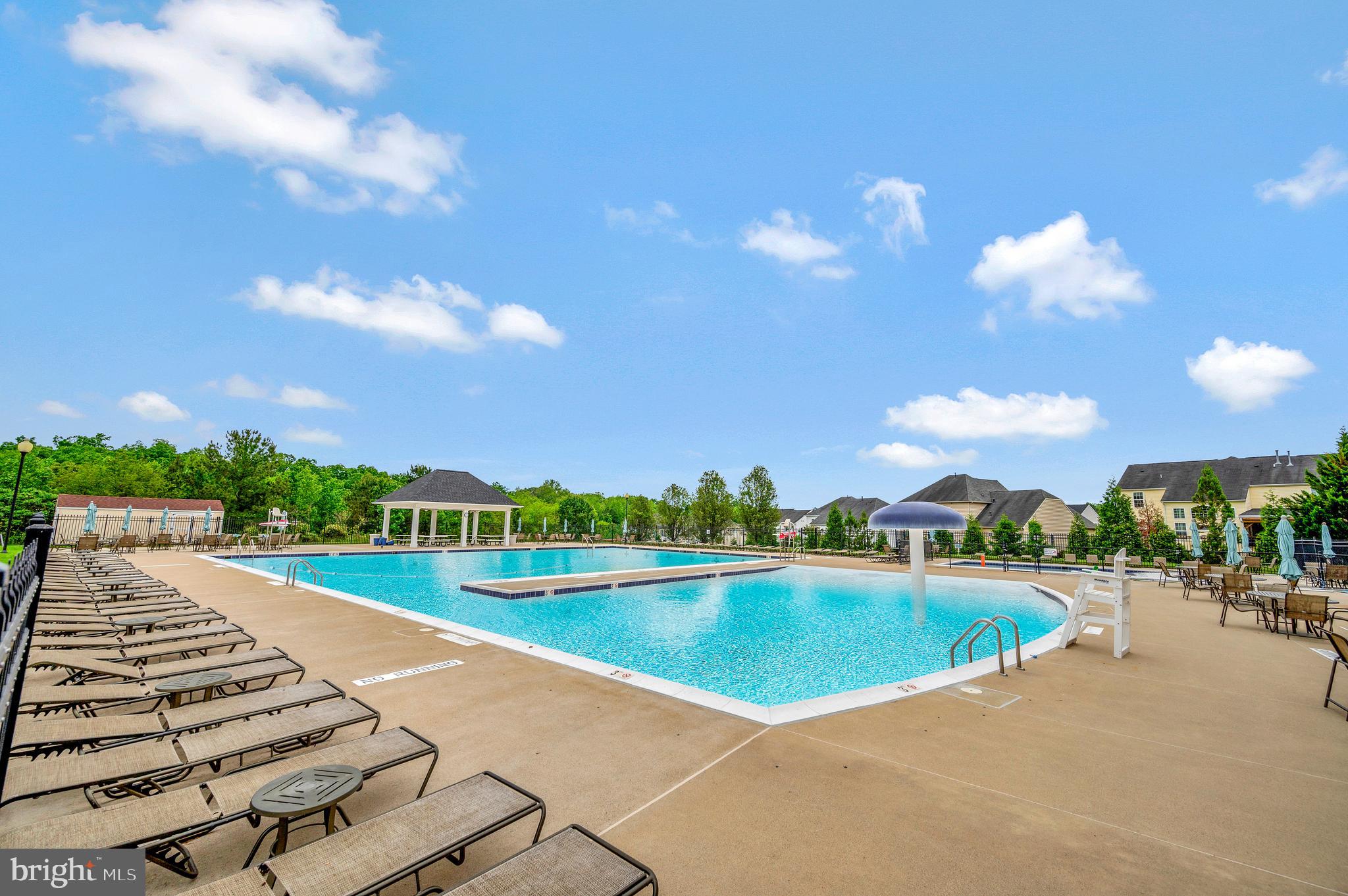 9530 Fall Haven Road Fredericksburg, VA 22407 - Photo 46 of 46 Swimming pool for community