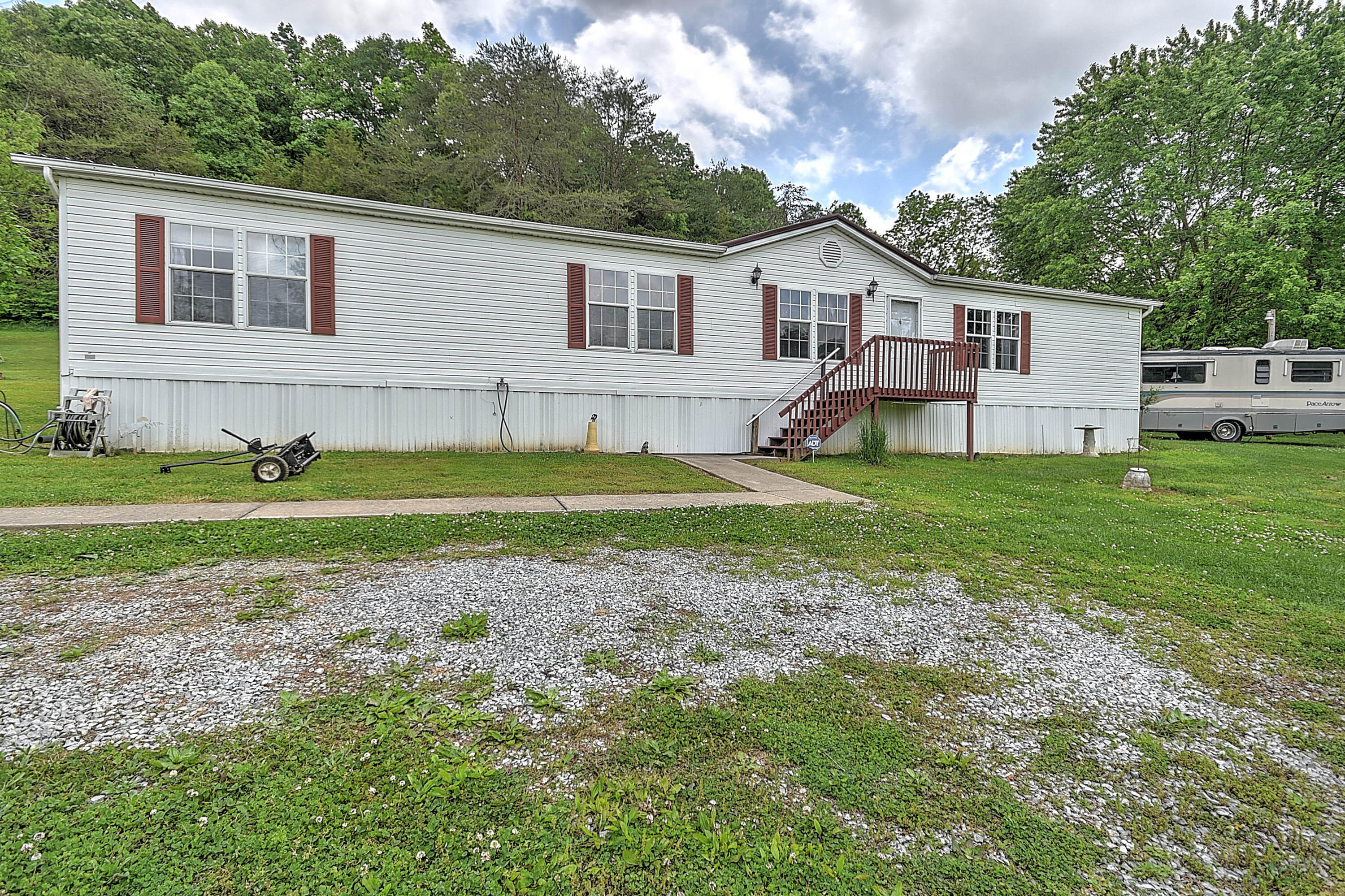265 Mary Lamons Road Afton, TN 37616 - Photo 2 of 37 Mary Lamons-2