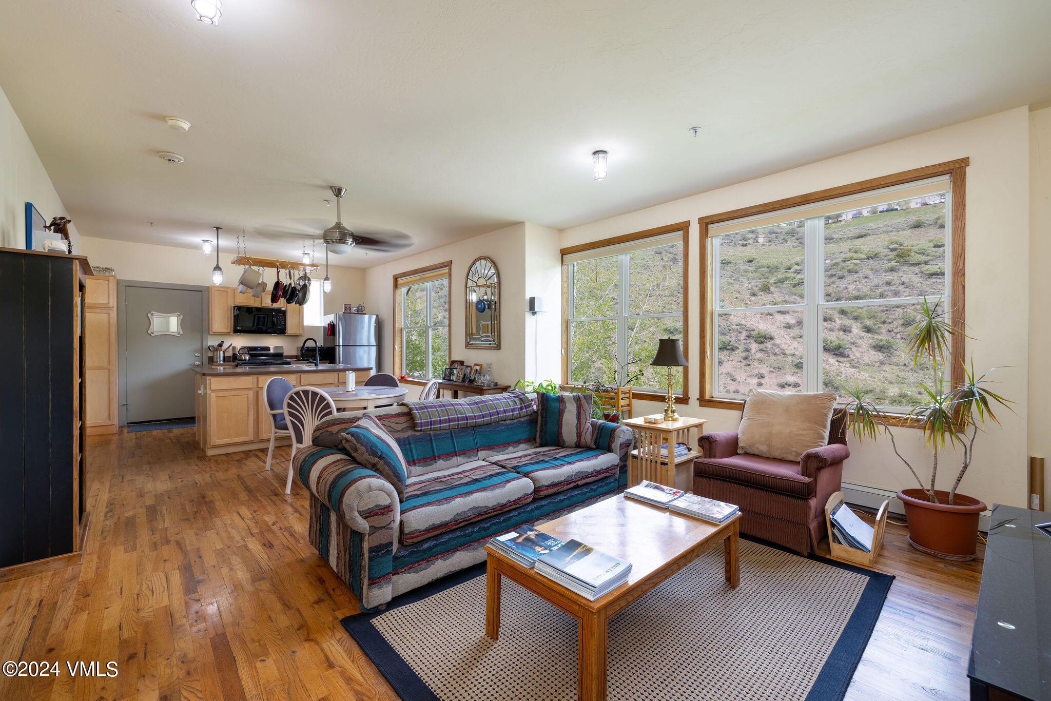 511 Metcalf Road, Unit M39 Avon, CO 81620 - Photo 1 of 8 metcalf_lofts_m39_interior_living_a