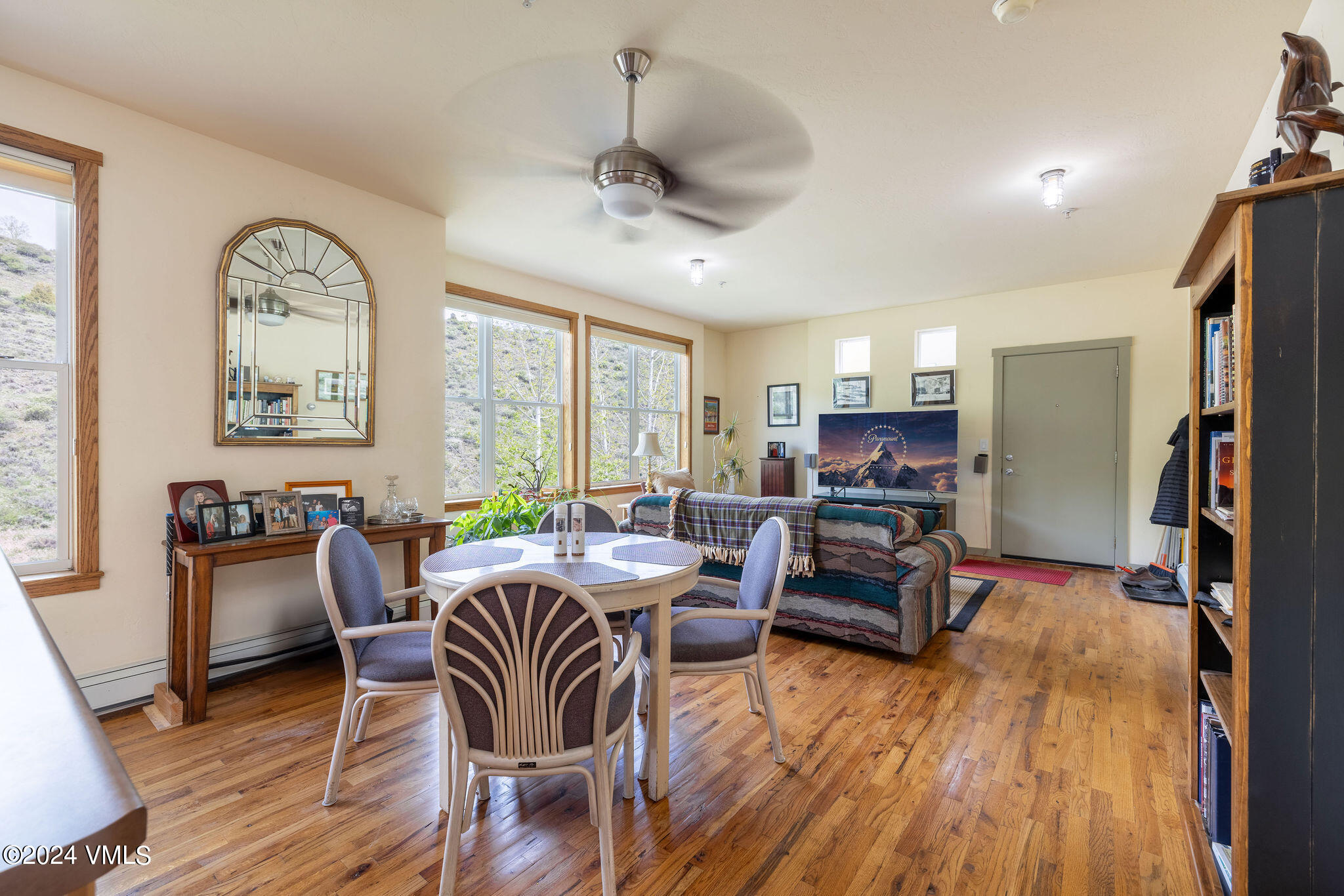 511 Metcalf Road, Unit M39 Avon, CO 81620 - Photo 3 of 8 metcalf_lofts_m39_interior_living_c