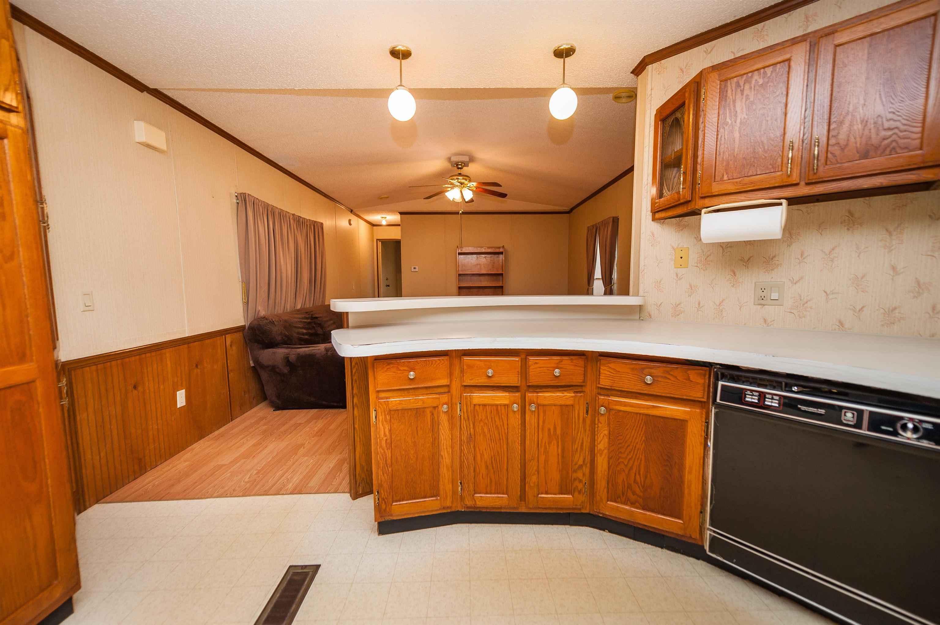 490 Buncombe Road Enoree, SC 29335 - Photo 12 of 36