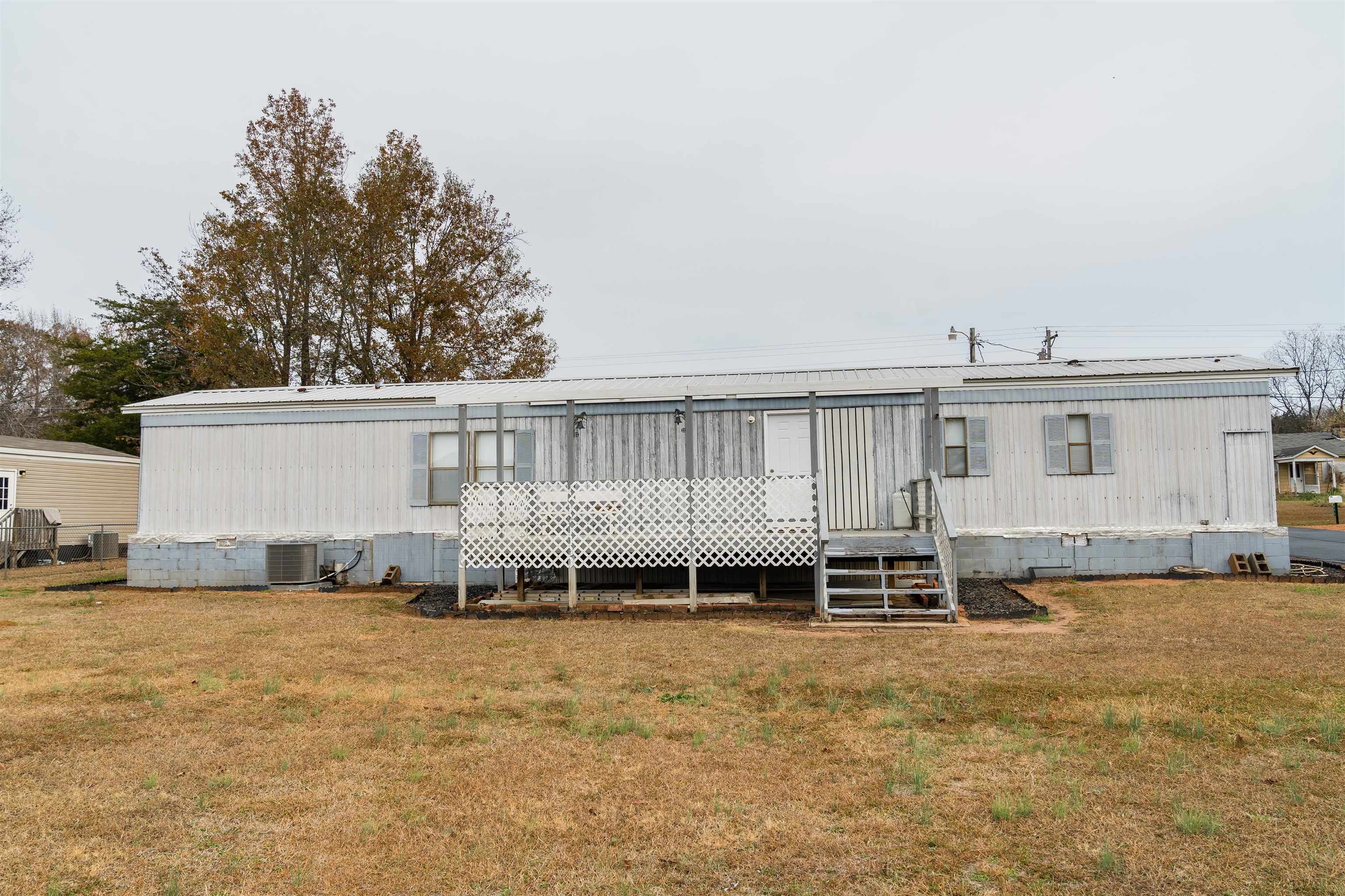 490 Buncombe Road Enoree, SC 29335 - Photo 32 of 36