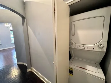 $350,000 | 330 Julia Street, Unit 205, New Orleans, LA 70130