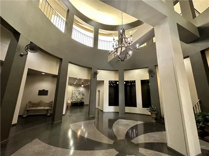 $350,000 | 330 Julia Street, Unit 205, New Orleans, LA 70130