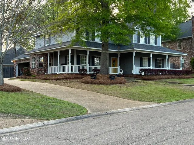 $382,500 | 420 Fox Bay Drive, Brandon, MS 39047