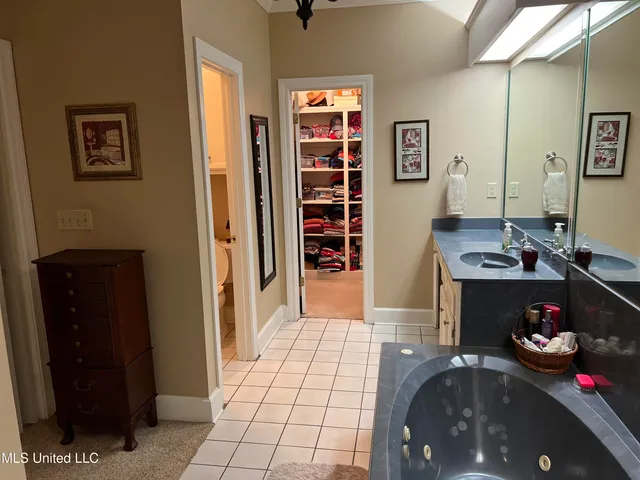 $382,500 | 420 Fox Bay Drive, Brandon, MS 39047