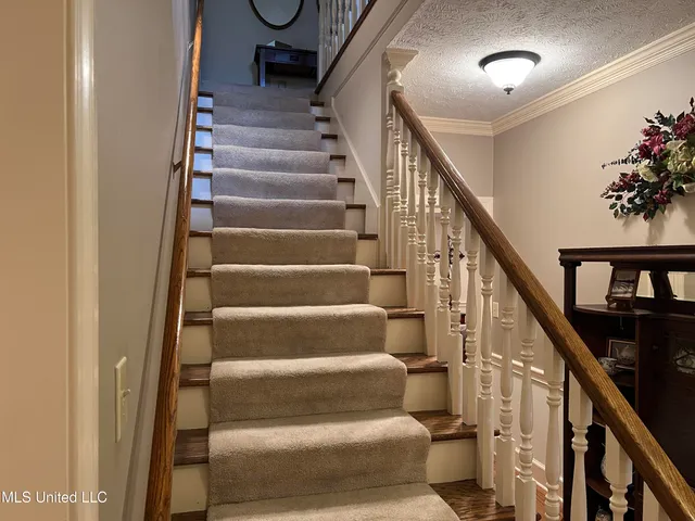 $382,500 | 420 Fox Bay Drive, Brandon, MS 39047