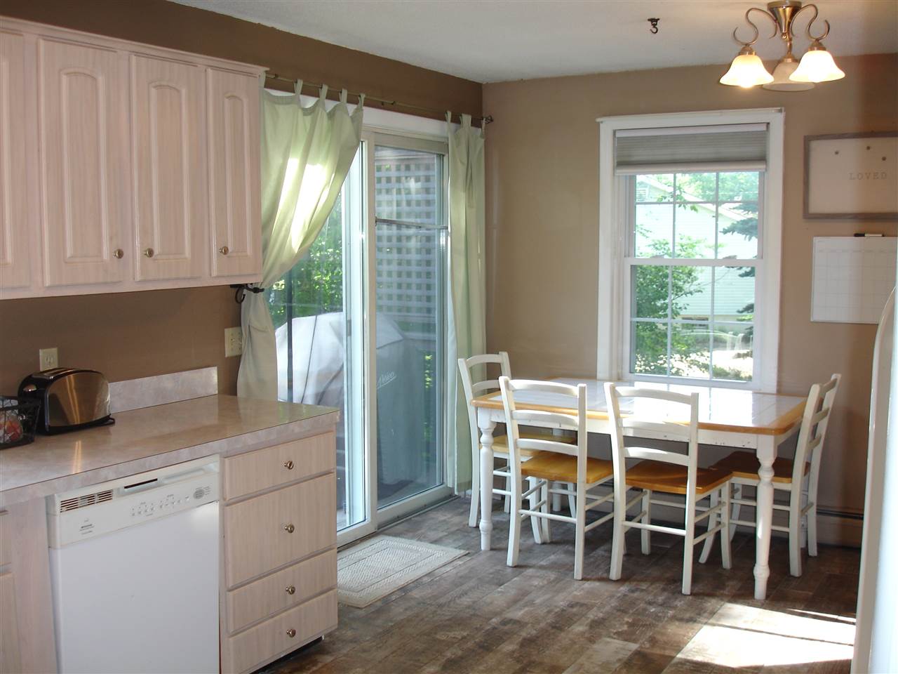 54 Estes Road Rochester, NH 03839 - Photo 4 of 21