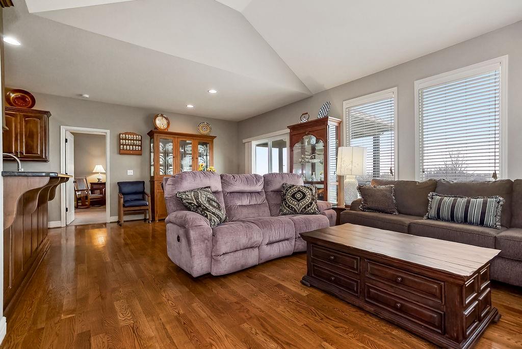 14111 Amanda Lane Basehor, KS 66007 - Photo 5 of 31