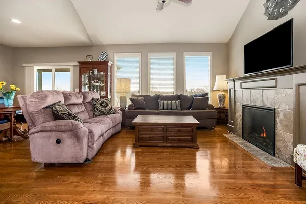 $421,000 | 14111 Amanda Lane, Basehor, KS 66007