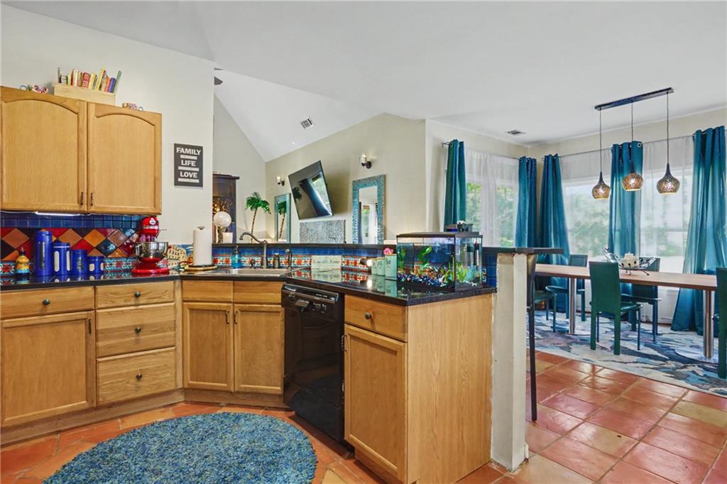 1045 Fincher Road Canton, GA 30114 - Photo 14 of 49