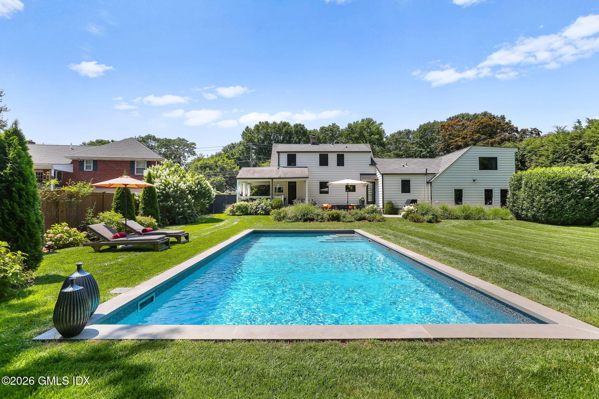 39 Indian Field Road Greenwich, CT 06830 - Photo 3 of 8 46-web-or-mls-39-indian-field-rd
