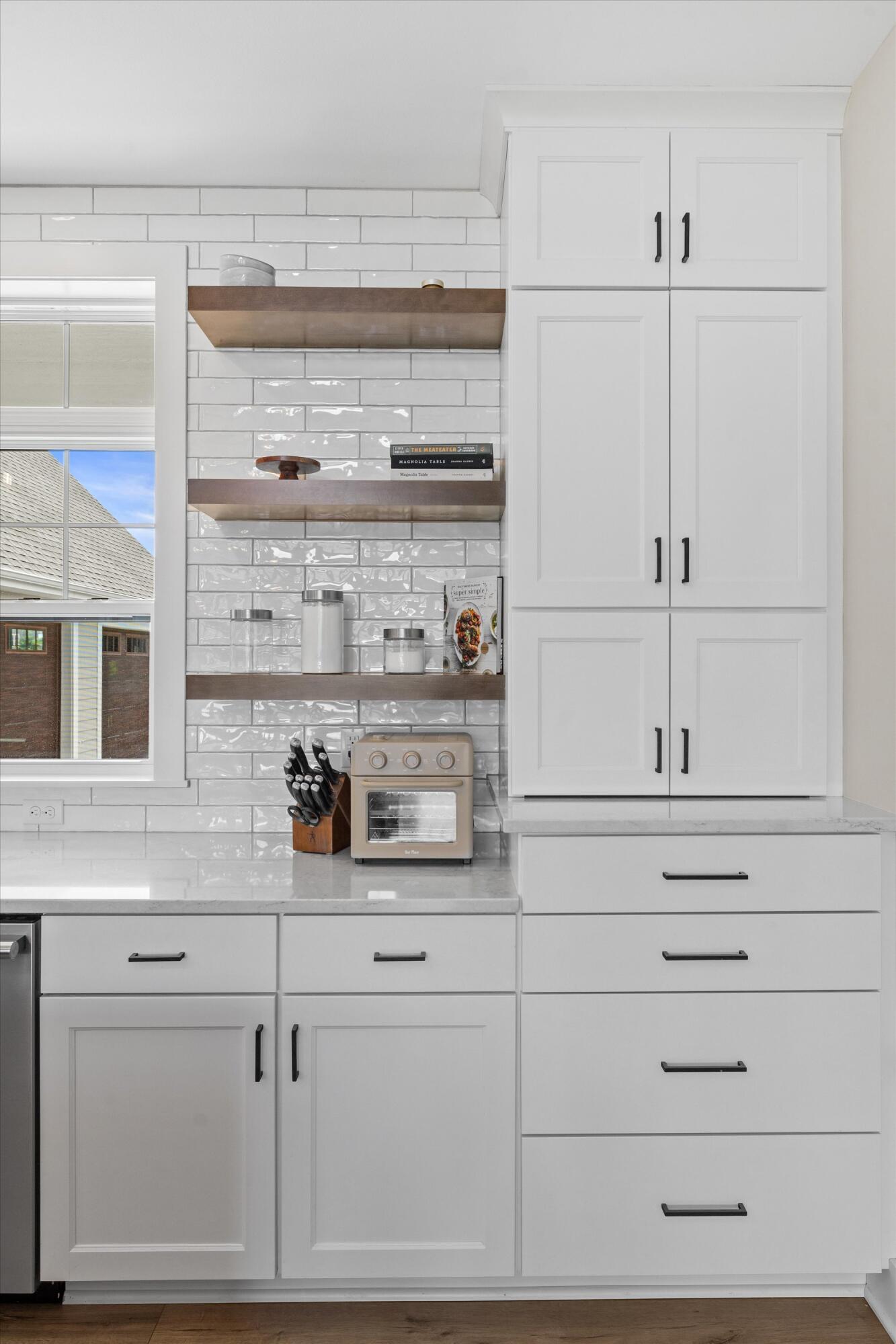 S86-w34670 Knoll Road Eagle, WI 53119 - Photo 13 of 90 Kitchen