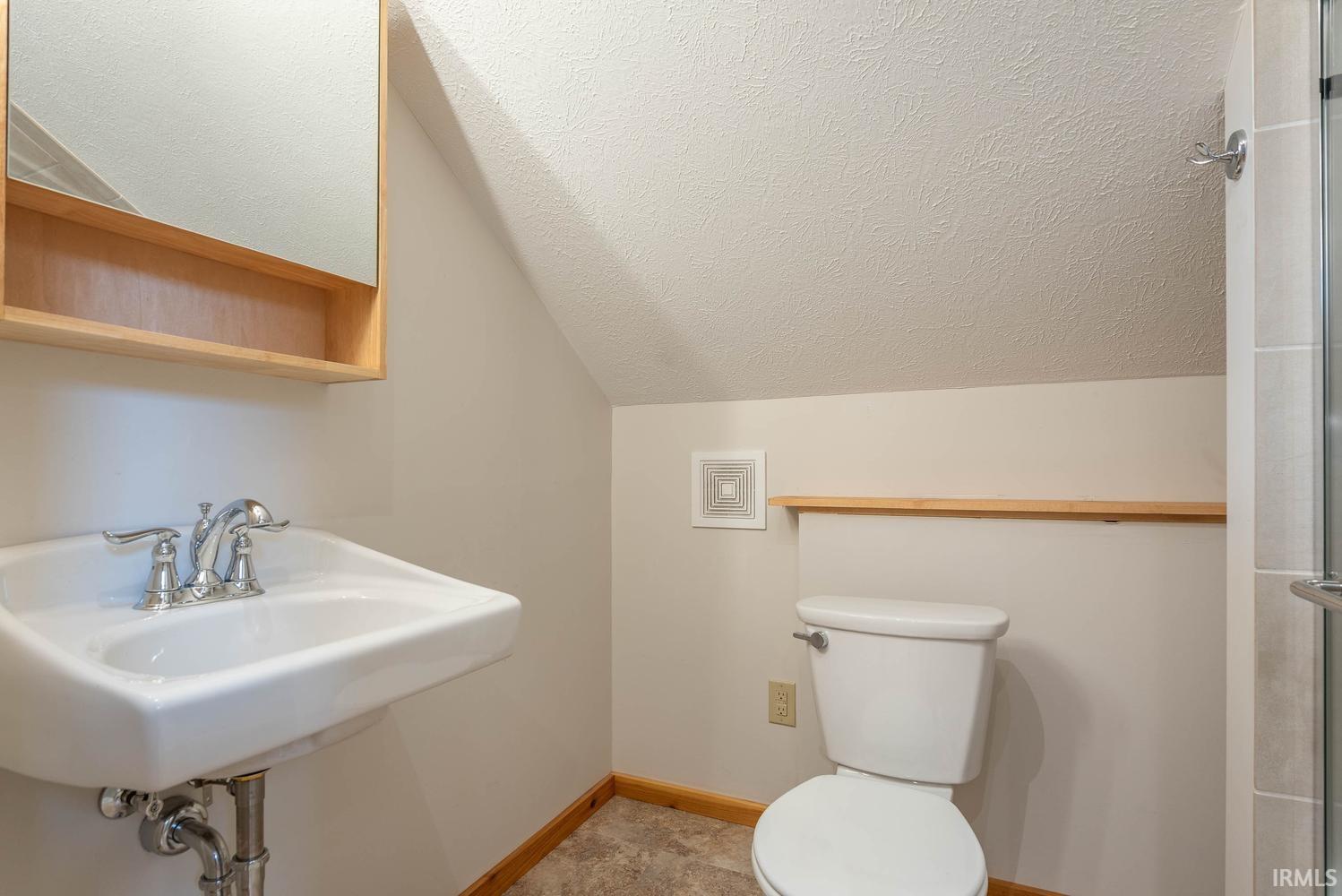 3850 South Snoddy Road Bloomington, IN 47401 - Photo 29 of 36