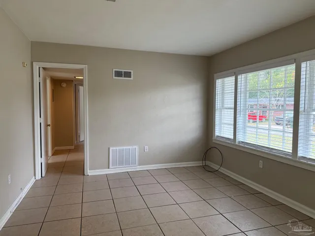 $1,400 | 5398 Park Lane, Milton, FL 32570