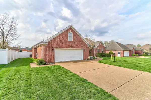 $424,000 | 10826 Havenwood Meadows Drive, Evansville, IN 47725
